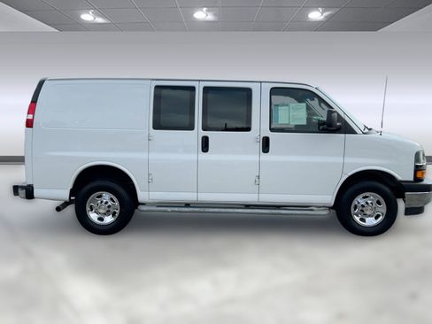 Used 2024 Chevrolet Express 2500 w/ Driver Convenience Package image 8