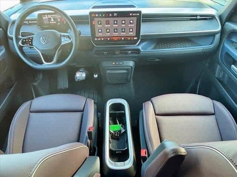 New 2025 Volkswagen ID. Buzz Pro S image 8
