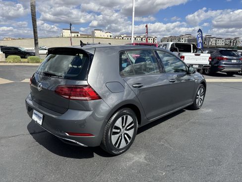Used 2019 Volkswagen e-Golf SEL Premium image 10