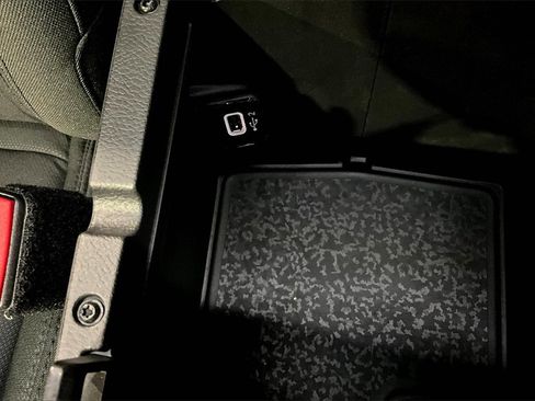 Used 2021 Jeep Wrangler Unlimited Sport image 16