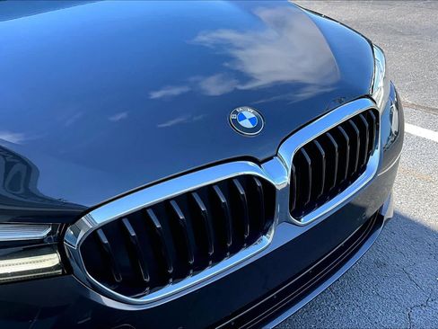 Used 2022 BMW 530i w/ Premium Package RWD image 29