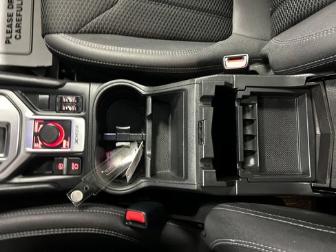 Used 2020 Subaru Forester Premium AWD/4WD image 19