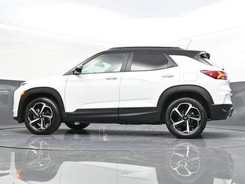 Used 2023 Chevrolet TrailBlazer RS w/ Sun and Liftgate Package image 41