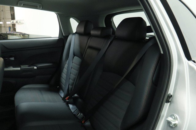 New 2027 Mitsubishi Outlander Sport SE FWD image 24