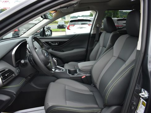 Used 2024 Subaru Outback Onyx Edition XT AWD/4WD image 14