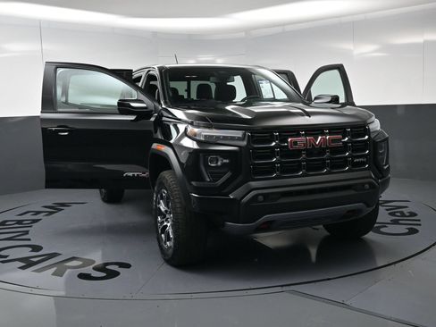 Used 2024 GMC Canyon AT4 w/ AT4 Premium Package AWD/4WD image 24