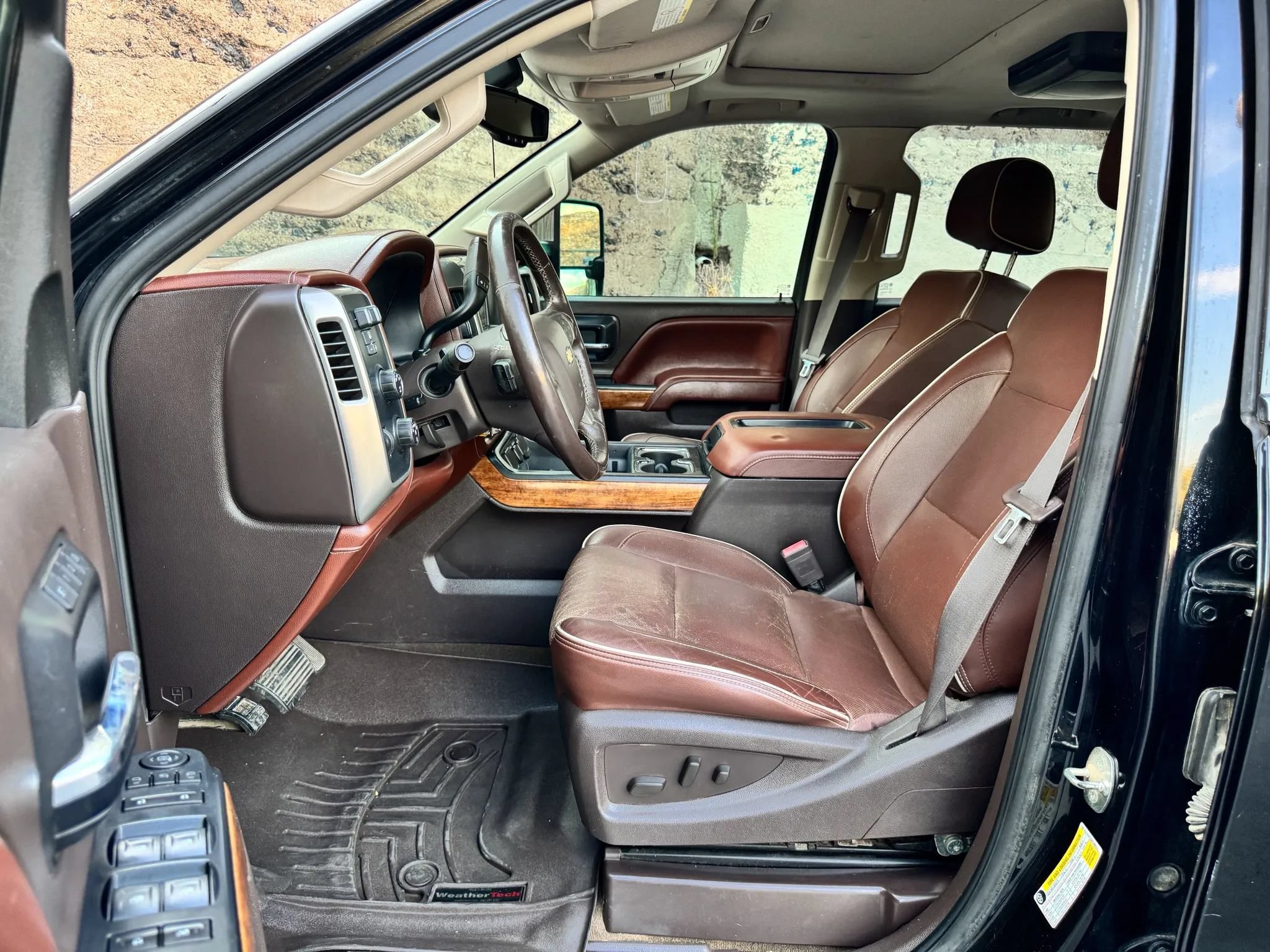 Used 2015 Chevrolet Silverado 2500 High Country w/ Duramax Plus Package AWD/4WD image 13