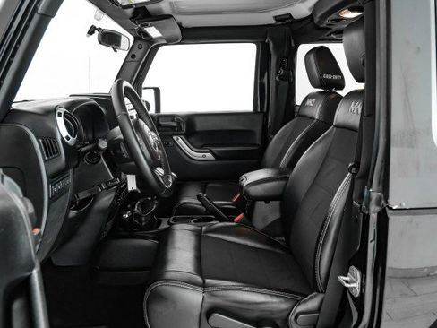 Used 2012 Jeep Wrangler Rubicon image 25