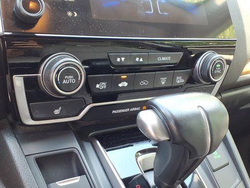 Used 2017 Honda CR-V Touring image 14