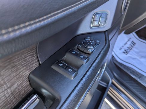 Used 2020 Ford Expedition Limited AWD/4WD image 11