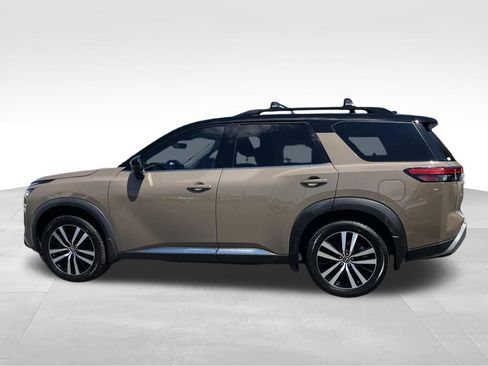 Used 2023 Nissan Pathfinder Platinum AWD/4WD image 9