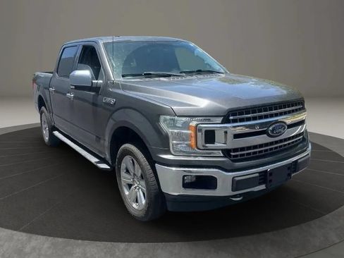 Used 2018 Ford F150 XLT w/ Equipment Group 302A Luxury AWD/4WD image 11