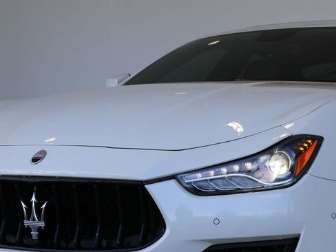 Used 2018 Maserati Ghibli S Q4 image 12