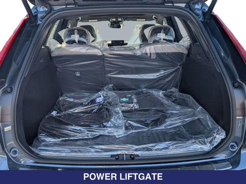 New 2026 Volvo XC60 B5 Plus w/ Protection Package Premier AWD/4WD image 24