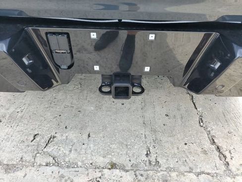 New 2026 GMC Hummer EV 4x4 Crew Cab image 10