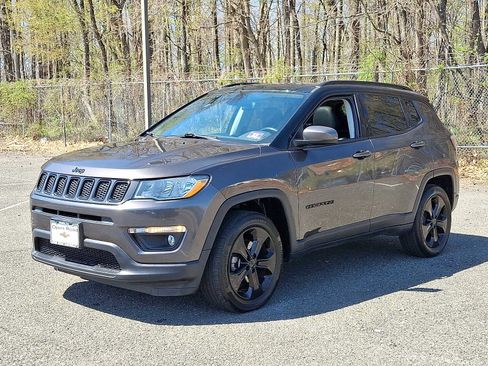 Used 2019 Jeep Compass Altitude image 3