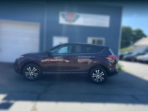 Used 2018 Toyota RAV4 LE w/ All Weather Liner Package AWD/4WD image 3