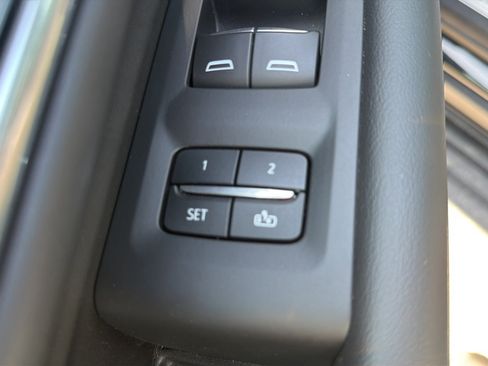 Used 2023 Chevrolet Tahoe High Country w/ Advanced Technology Package AWD/4WD image 15