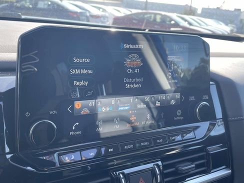 Used 2024 Nissan Pathfinder SL w/ SL Premium Package image 27