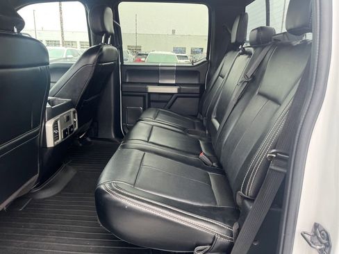 Used 2019 Ford F150 Lariat image 10