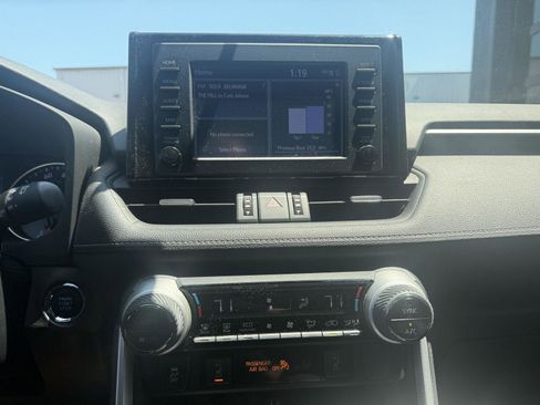 Used 2019 Toyota RAV4 XLE Premium w/ Cold Weather Package AWD/4WD image 12