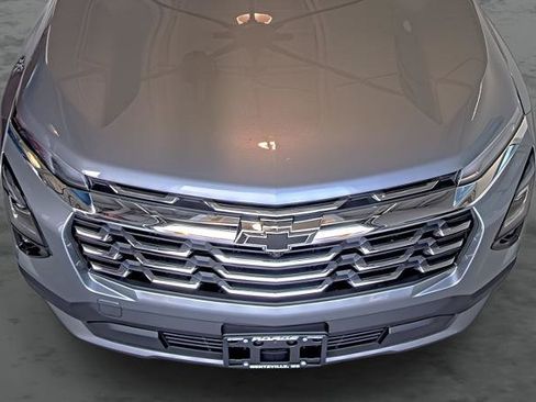 New 2026 Chevrolet Equinox LT w/ Convenience Package II FWD image 18