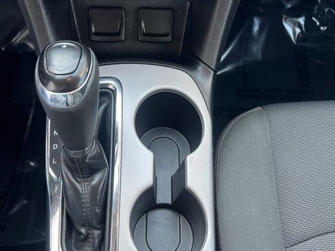 Used 2018 Chevrolet Cruze LS image 16