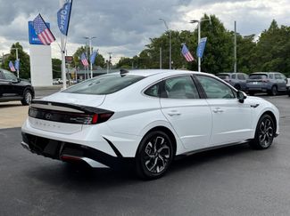Used 2025 Hyundai Sonata SEL FWD video 3