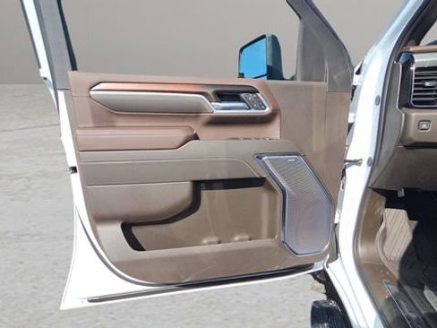 New 2026 GMC Sierra 3500 Denali w/ Denali Reserve Package image 39