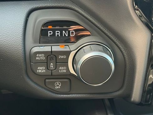 New 2026 RAM 1500 Big Horn AWD/4WD image 24