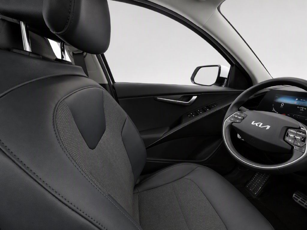 Used 2023 Kia Niro Wind FWD image 18