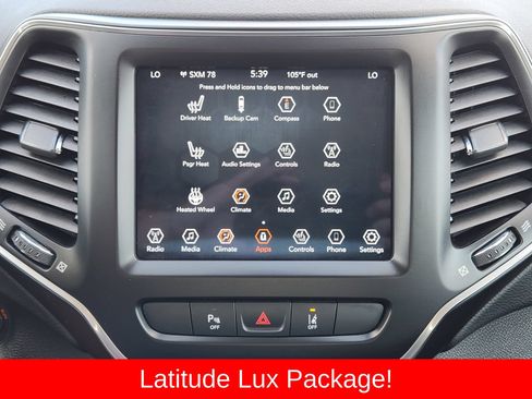 Used 2021 Jeep Cherokee Latitude Lux w/ Comfort/Convenience Group AWD/4WD image 25