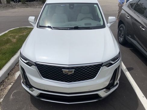 Used 2021 Cadillac XT6 Premium Luxury AWD/4WD image 1