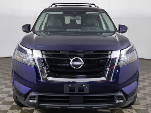 Used 2024 Nissan Pathfinder SV AWD/4WD image 11