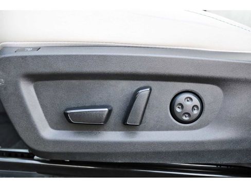 Used 2025 Nissan Murano Platinum w/ Cargo Package image 27