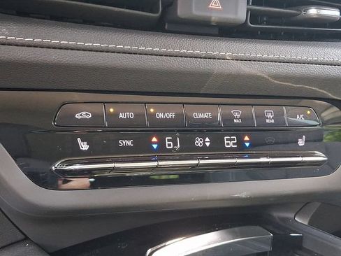 Used 2023 Buick Envision Preferred AWD/4WD image 15