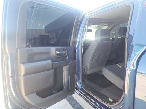 Used 2023 Chevrolet Silverado 2500 Custom w/ Custom Value Package image 27