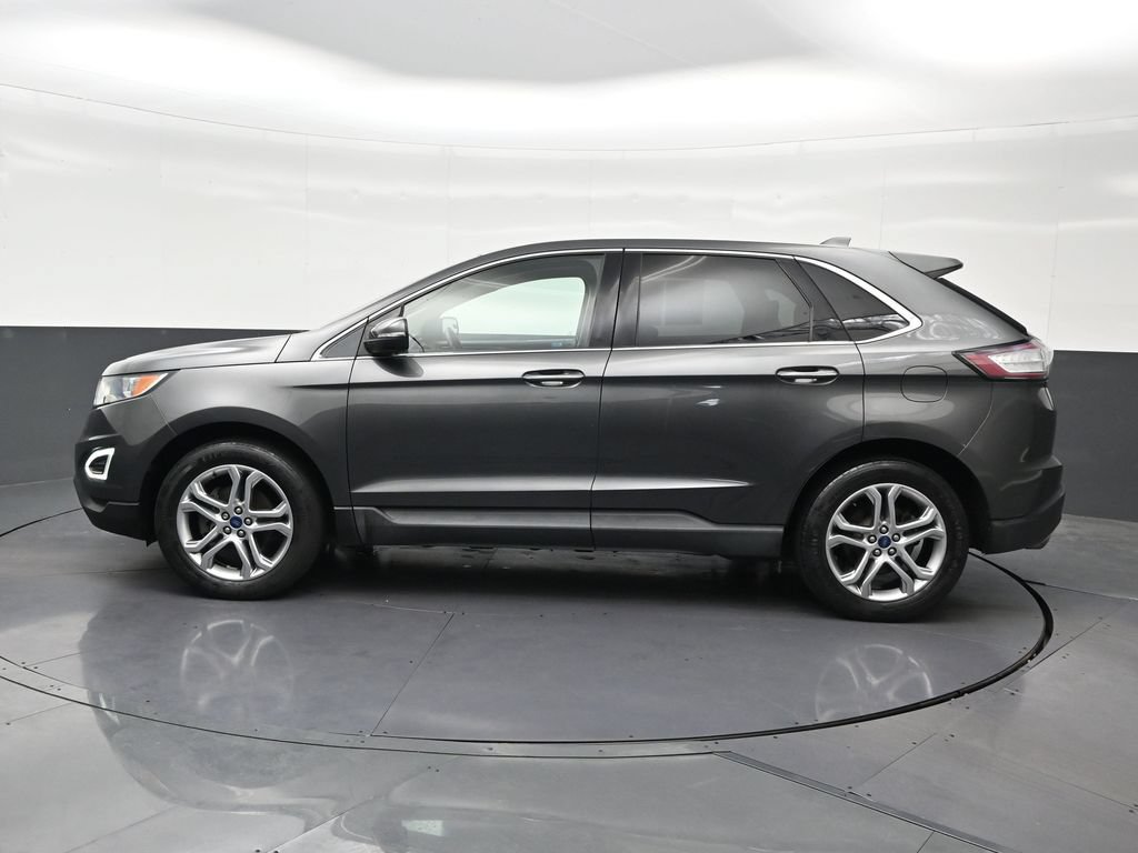 Used 2018 Ford Edge Titanium FWD image 2