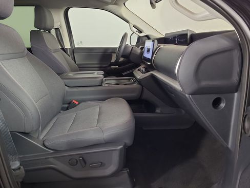 Used 2025 Ford Expedition Max Active image 21