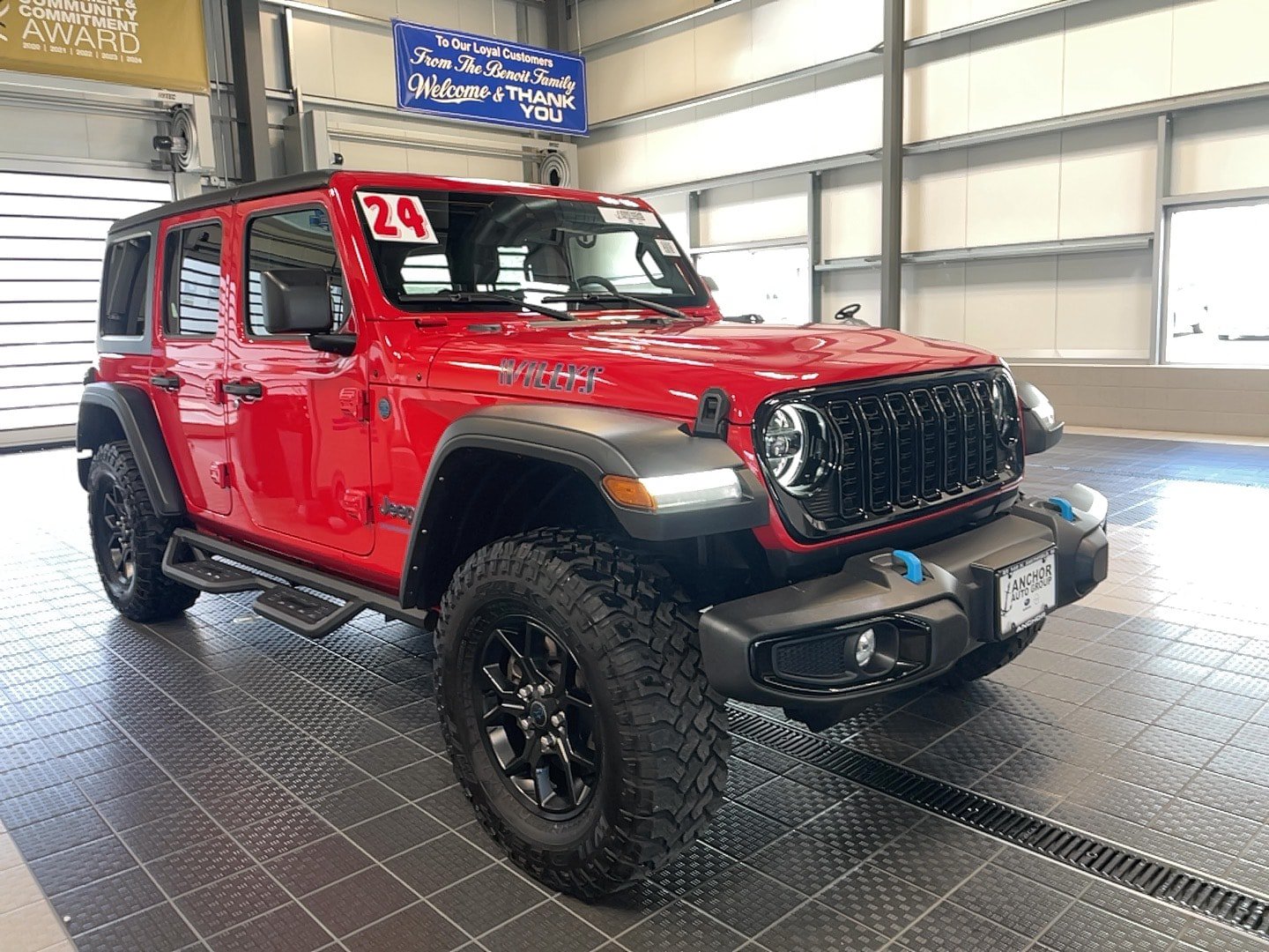 Used 2024 Jeep Wrangler Unlimited AWD/4WD image 1