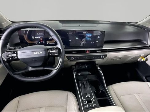 Certified 2026 Kia Sorento EX FWD image 7