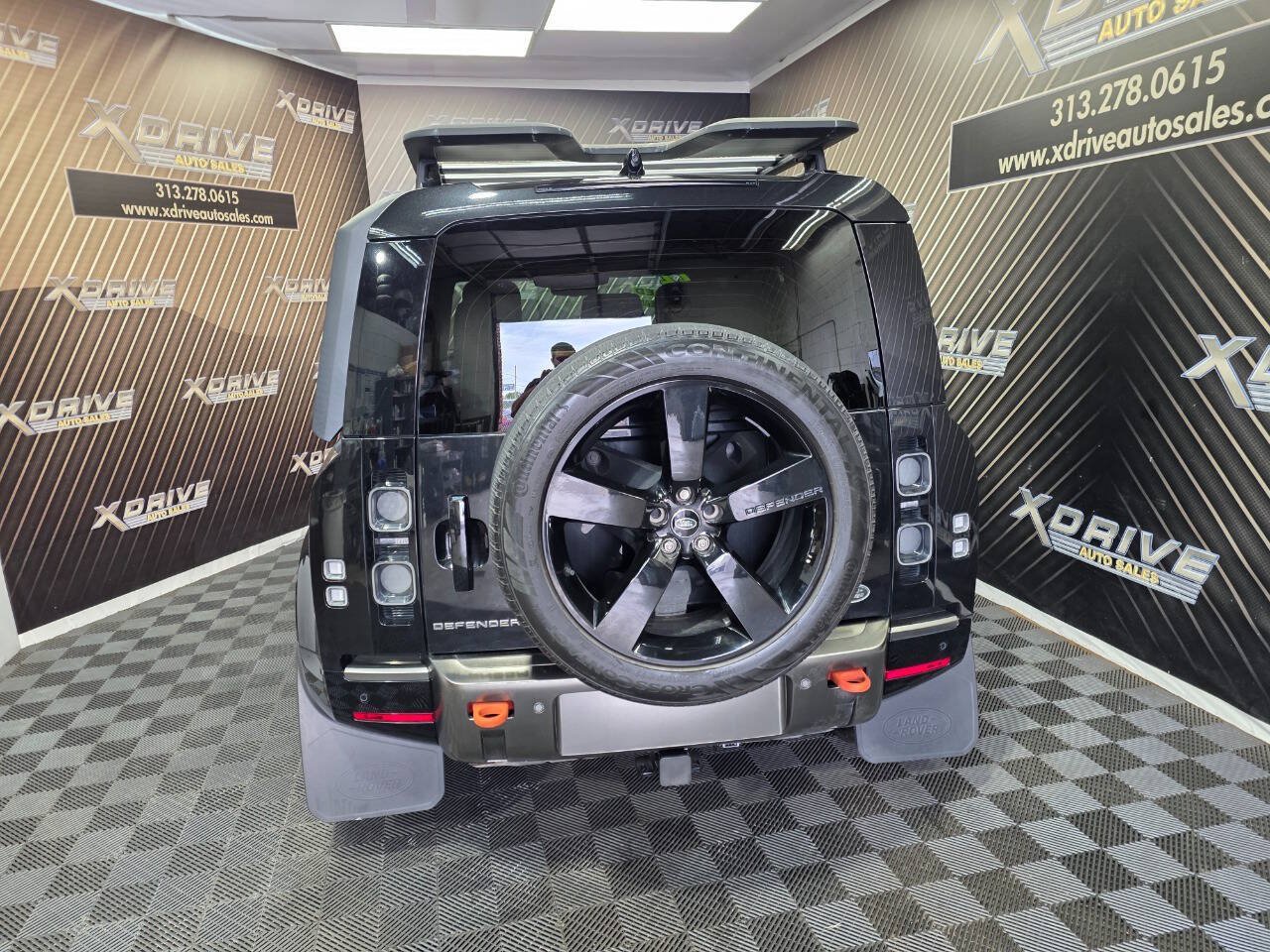 Used 2022 Land Rover Defender 110 X AWD/4WD image 18
