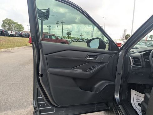 New 2026 Nissan Rogue SV image 11