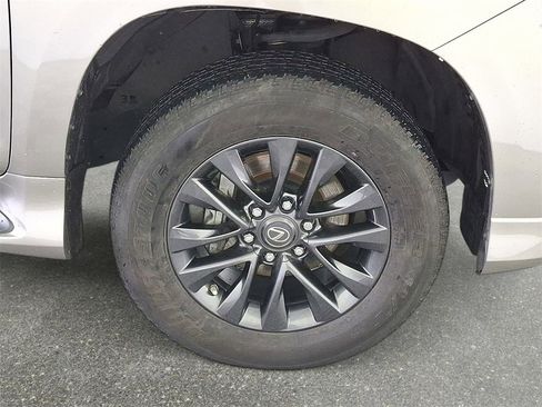 Used 2023 Lexus GX 460 Premium image 8