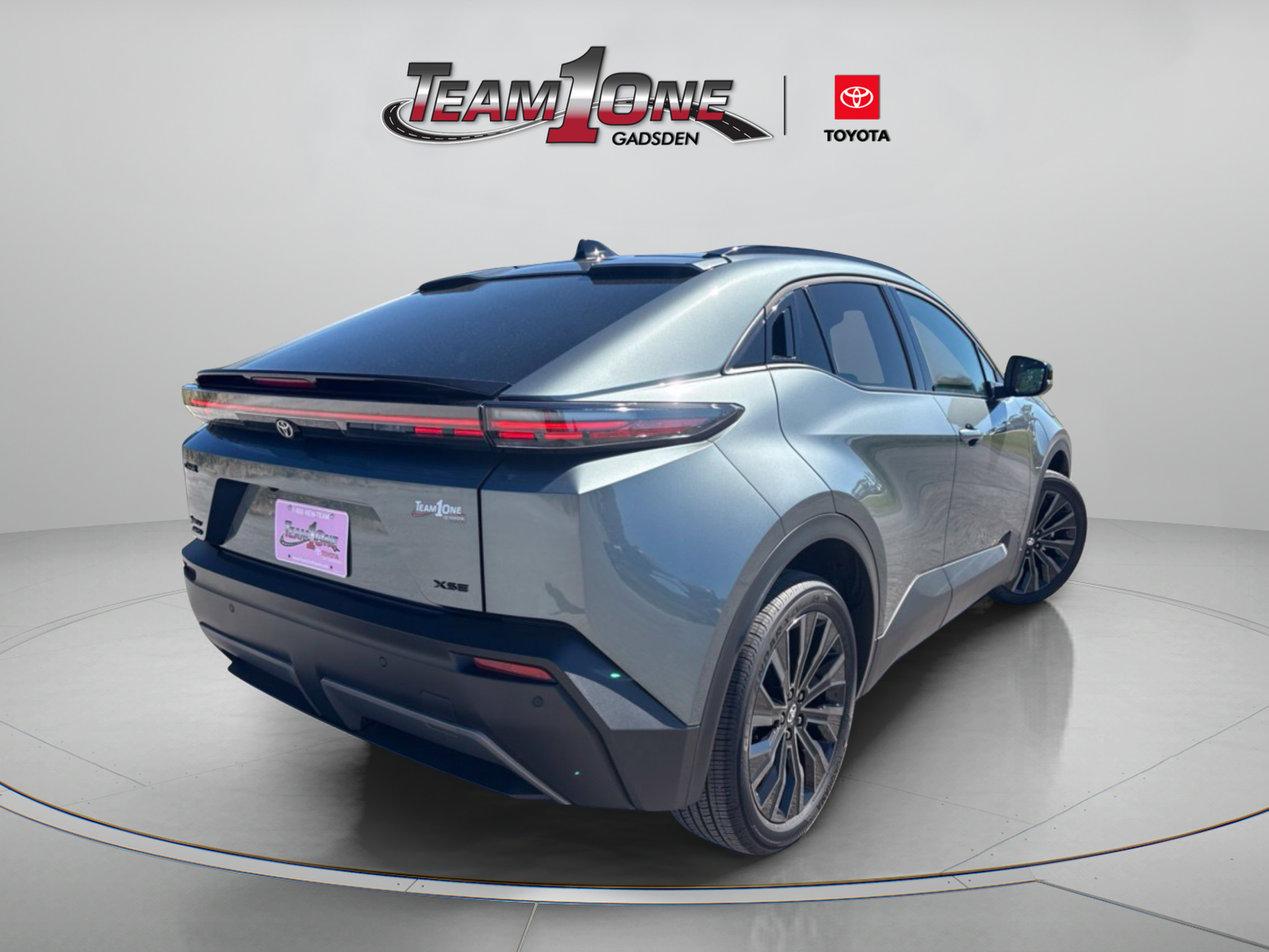 Used 2026 Toyota C-HR AWD/4WD image 7