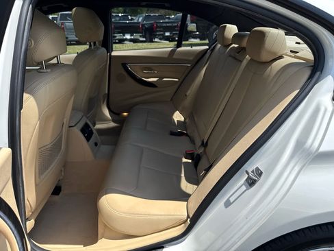 Used 2016 BMW 328i Sedan RWD image 22