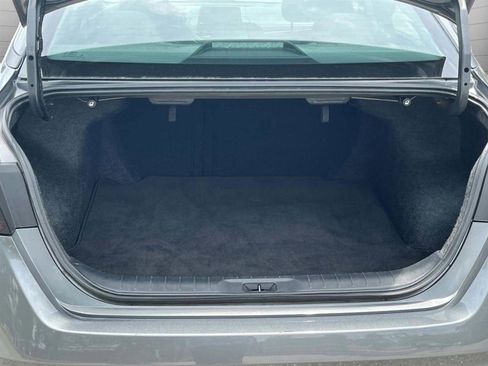 Used 2025 Nissan Altima 2.5 SV FWD image 10