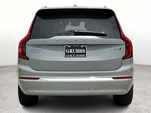 New 2026 Volvo XC90 B6 Ultra w/ Protection Package image 6