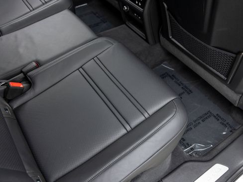 Certified 2026 Porsche Cayenne Coupe AWD/4WD image 50
