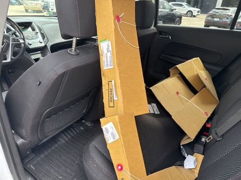 Used 2014 Chevrolet Equinox LT w/ Driver Convenience Package image 24